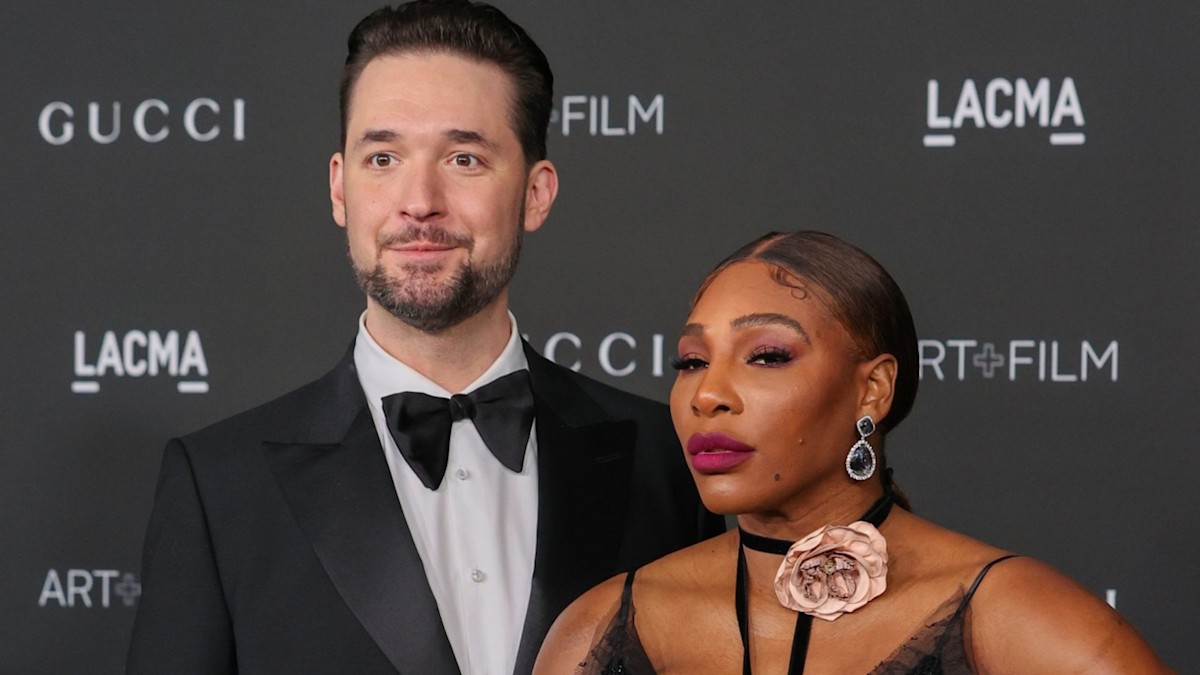 Serena Williams Posed With Her Husband Alexis Ohanian and Daughter Olympia  in Naked Wardrobe Grey Long Sleeve Mini Dress – Fashion Bomb Daily