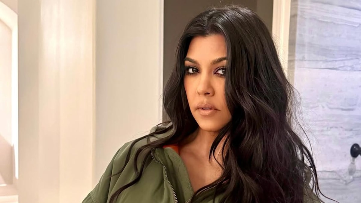 Kourtney Kardashian's minimalist entrance hall at $10m mansion is endless