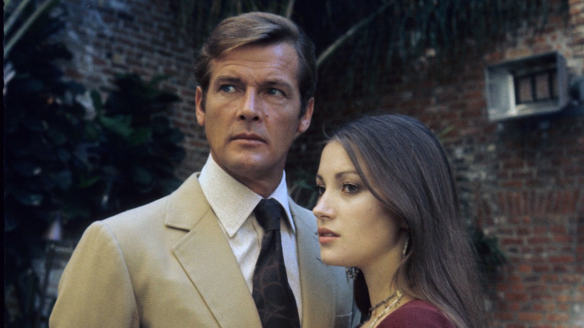 Former Bond Girl Jane Seymour, 74, turns heads in latest red carpet appearance