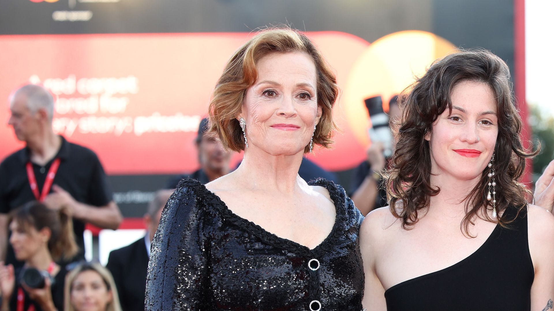 Sigourney Weaver twins with her child Shar Simpson in rare red carpet appearance