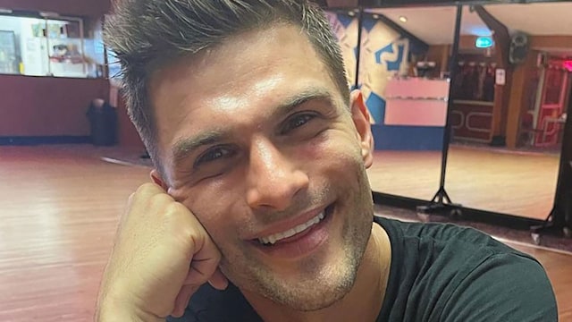 aljaz holiday solo