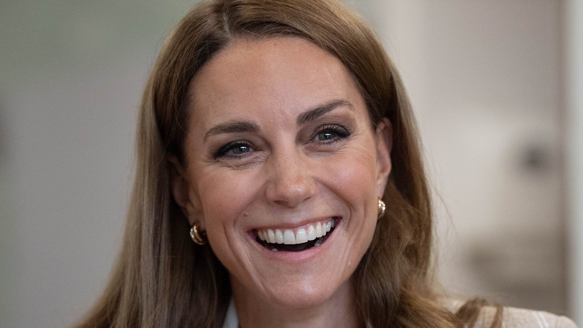 Princess Kate just had a 'millennial makeup' transformation - with wet look curls