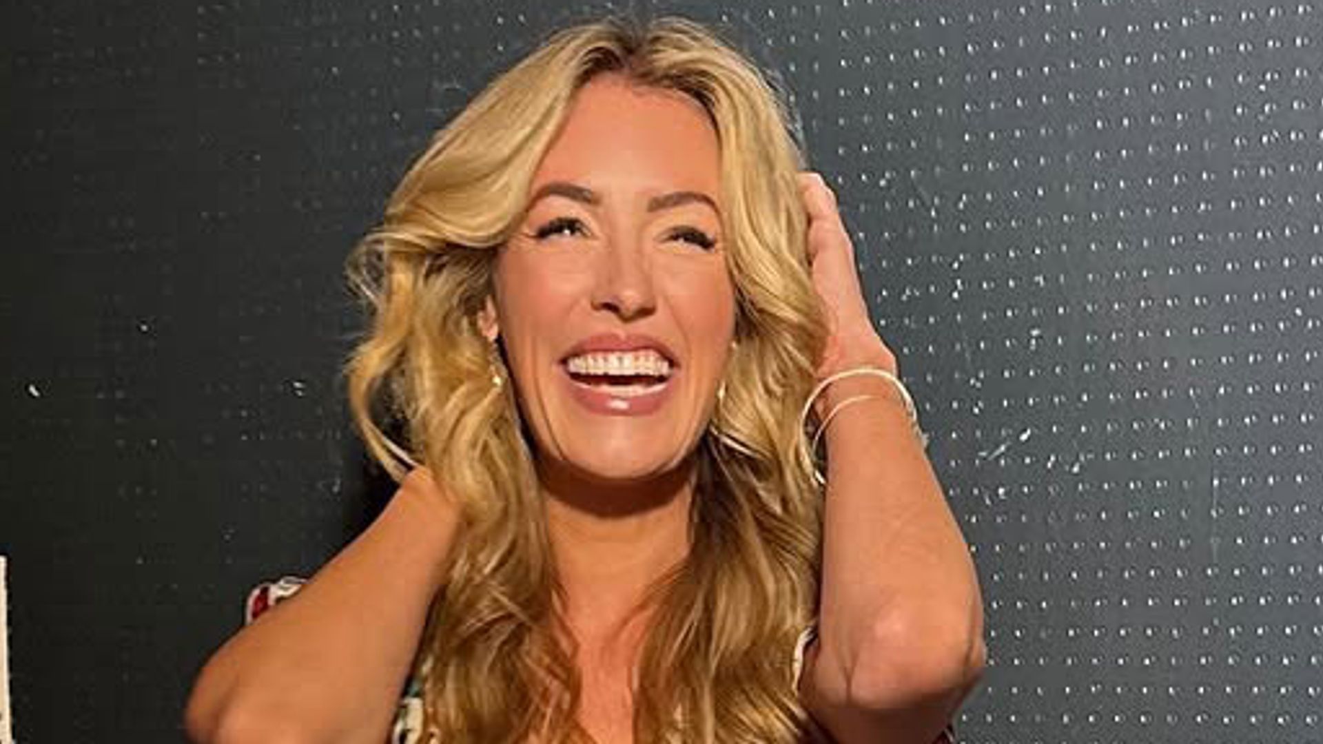 Cat Deeley backstage This Morning