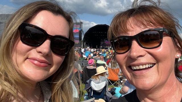 lorraine kelly and daughter rosie smiling at festival 