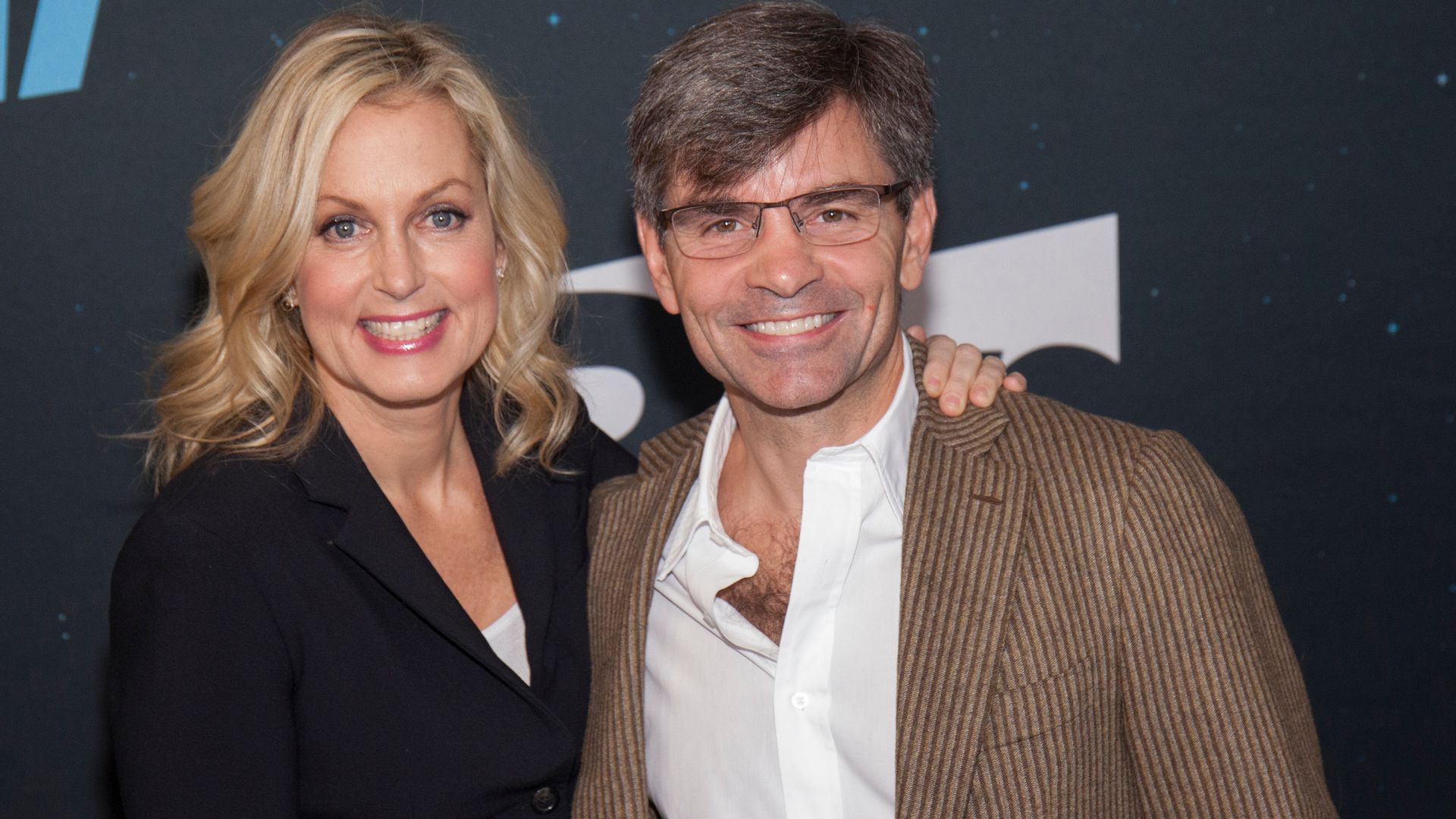 GMA's George Stephanopoulos and Ali Wentworth on the red carpet 