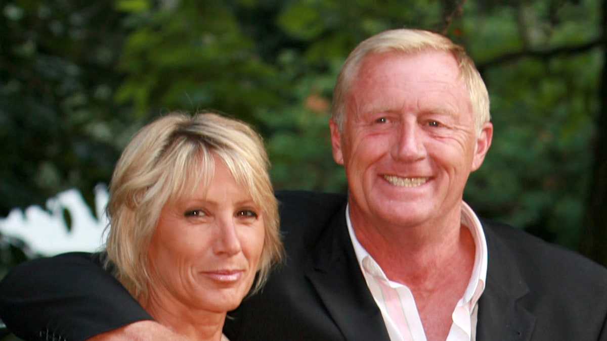 Chris Tarrant's affair in 16-year marriage his ex-wife exposed via 'insane' method