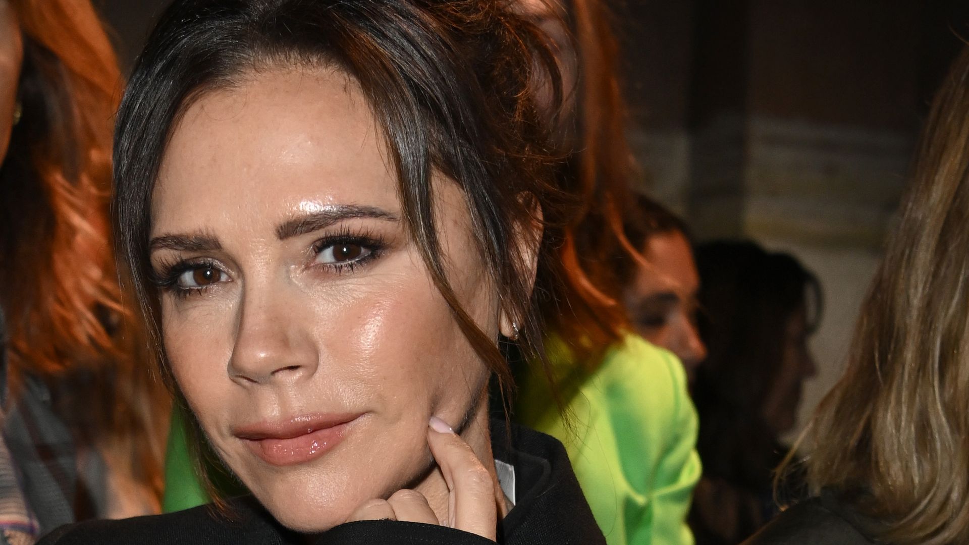 Victoria Beckham's slinky red figure-hugging dress is on our winter ...