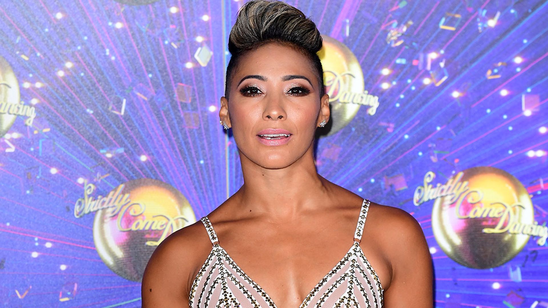 Strictly S Karen Hauer Shows Off Gorgeous New Hair Transformation And We Love It Hello