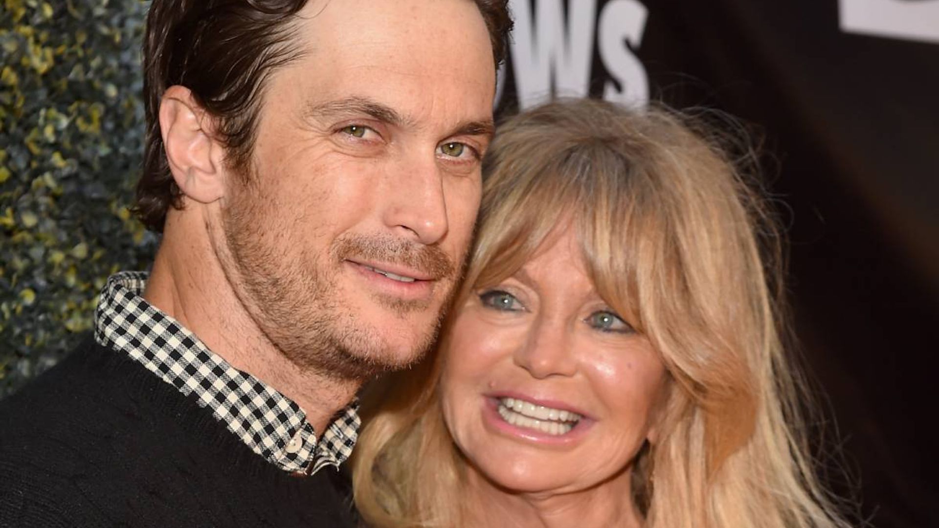 goldie hawn son oliver hudson emotional