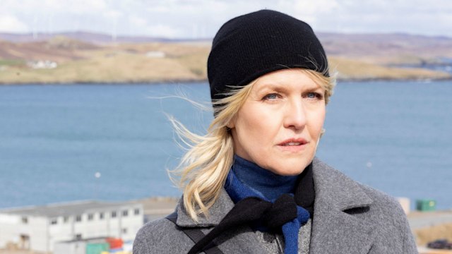 DI Ruth Calder (ASHLEY JENSEN) in Shetland