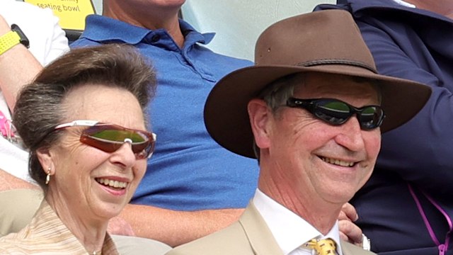 pair smiling at commonwealth games