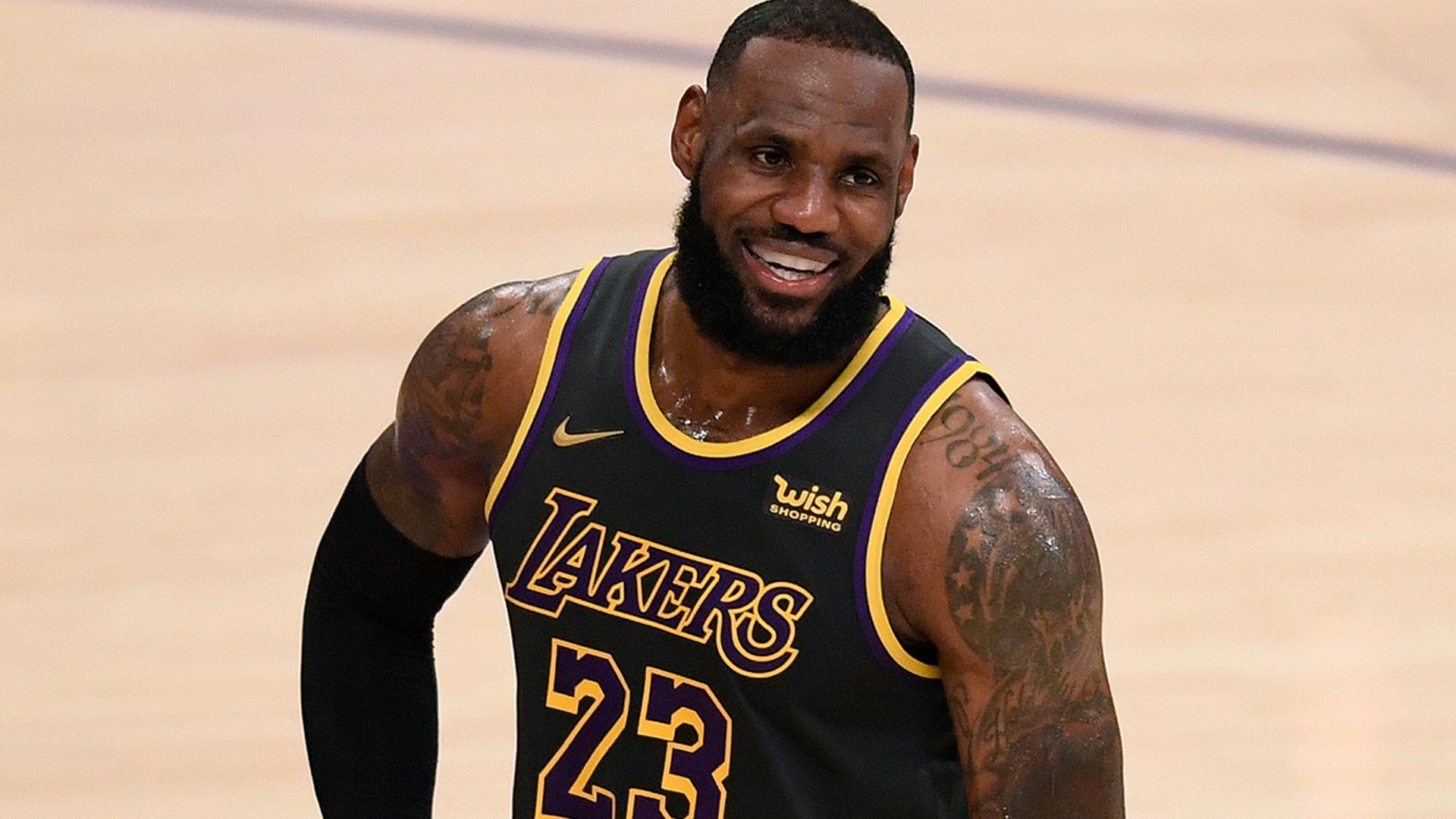 NBA  Sorry, LeBron, Curry new king of jersey sales