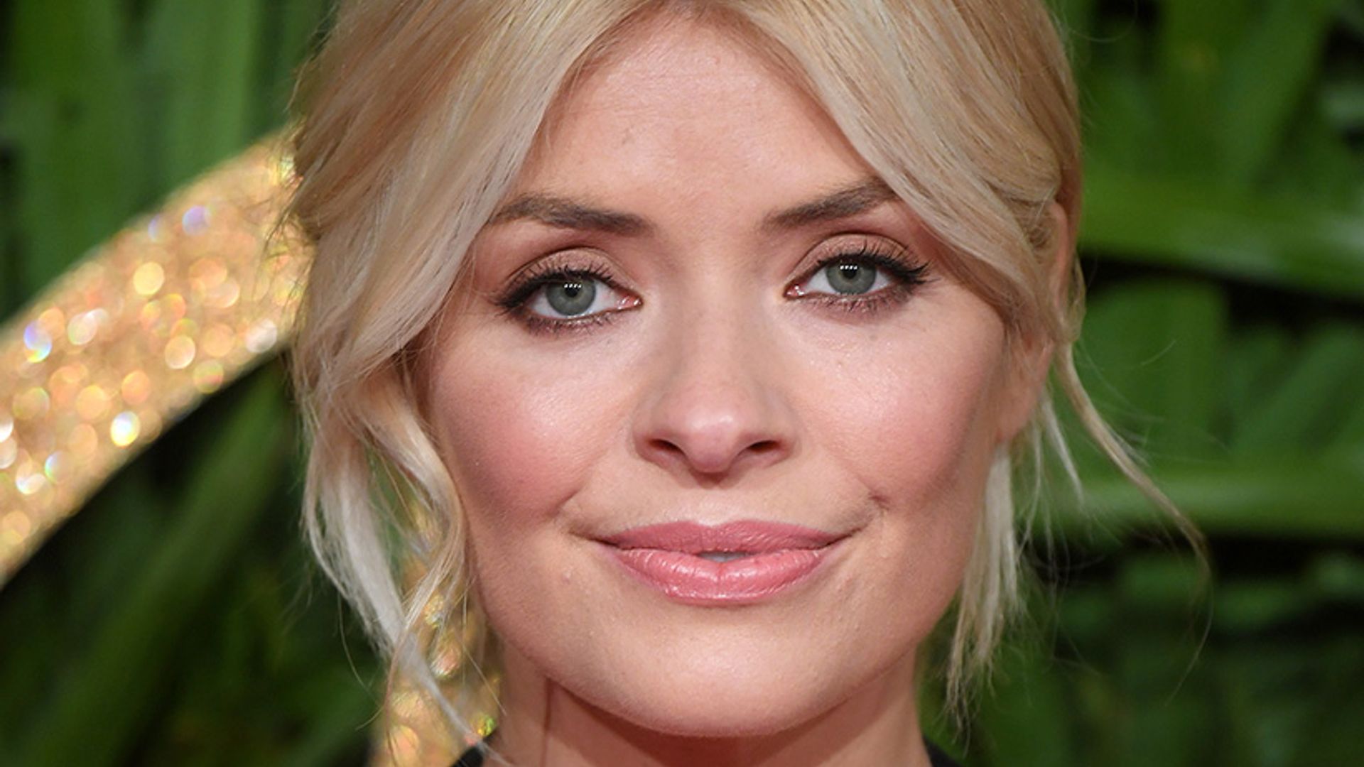 holly willoughby fashion awards red carpet