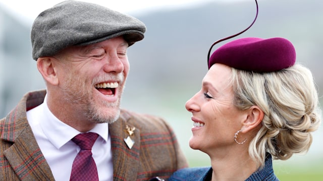  Mike Tindall and Zara Tindall attend day 3 'St Patrick's Thursday' of the Cheltenham Festival at Cheltenham Racecourse on March 16, 2023 in Cheltenham, England.