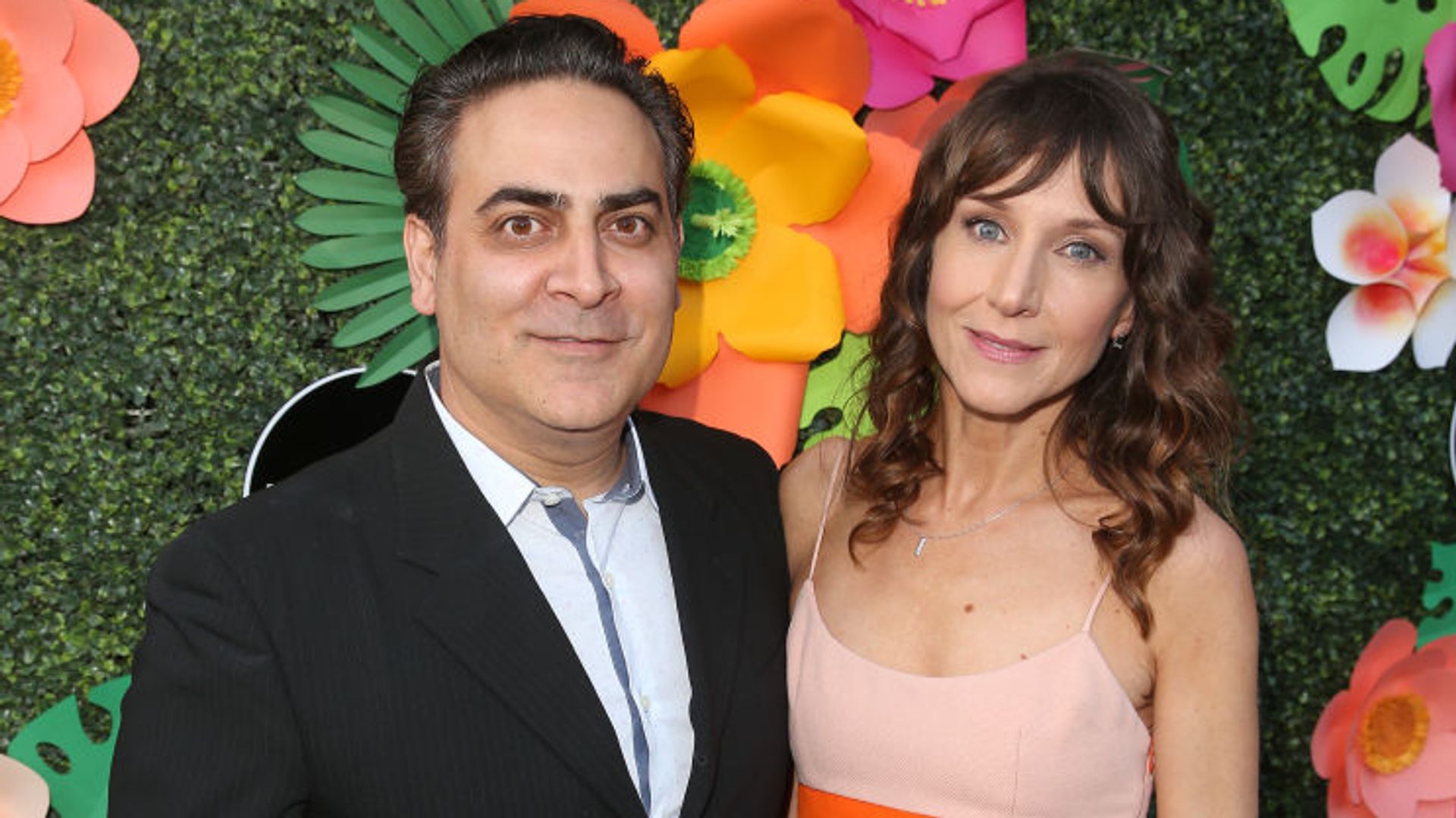 Jason Antoon and Seana Kofoed attend the Lifetime Summer Luau on May 20, 2019 in Los Angeles