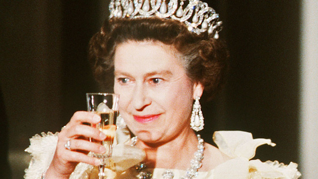 queen elizabeth alcohol