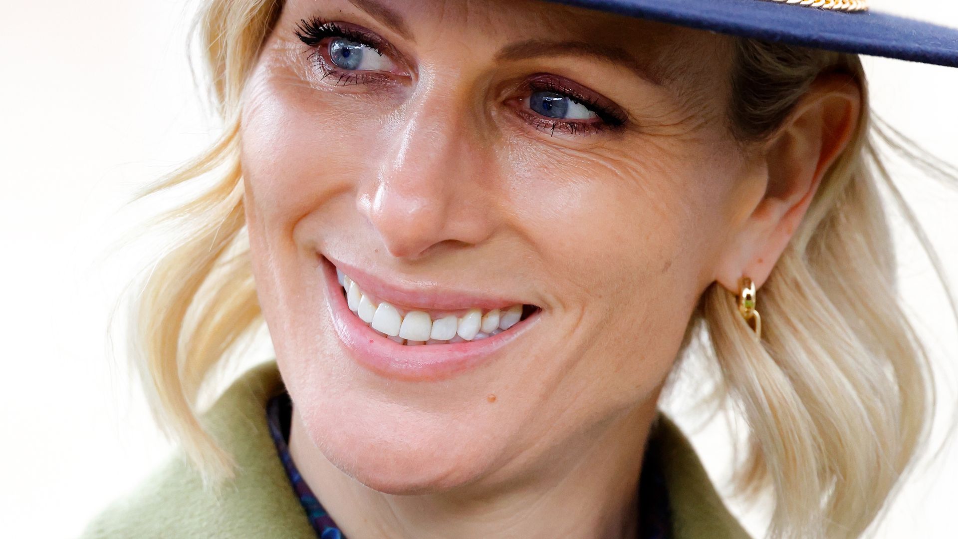 Zara Tindall attends day 3 'St Patrick's Thursday' of the Cheltenham Festival at Cheltenham Racecourse on March 13, 2025 in London, England.