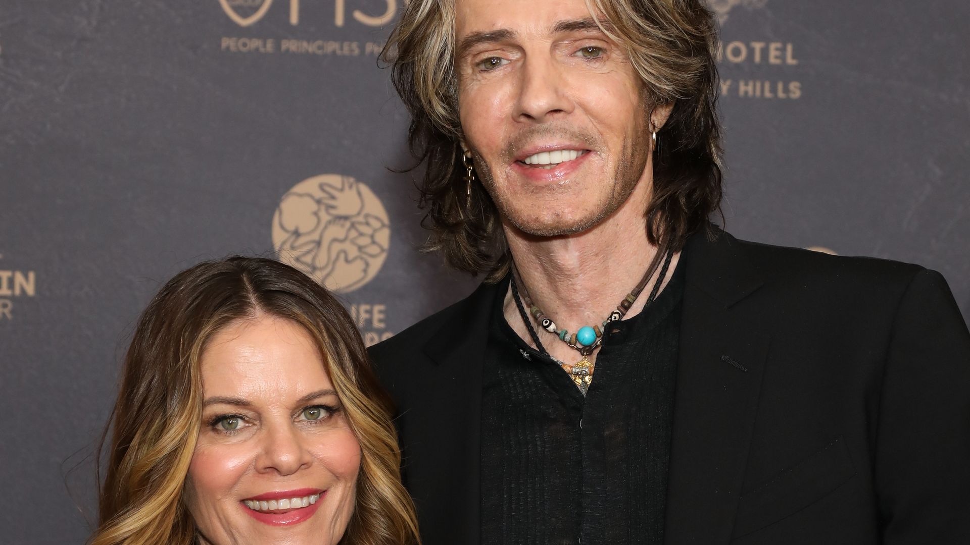 Rick Springfield and his wife Barbara Porter at the 2023 Steve Irwin Gala Dinner