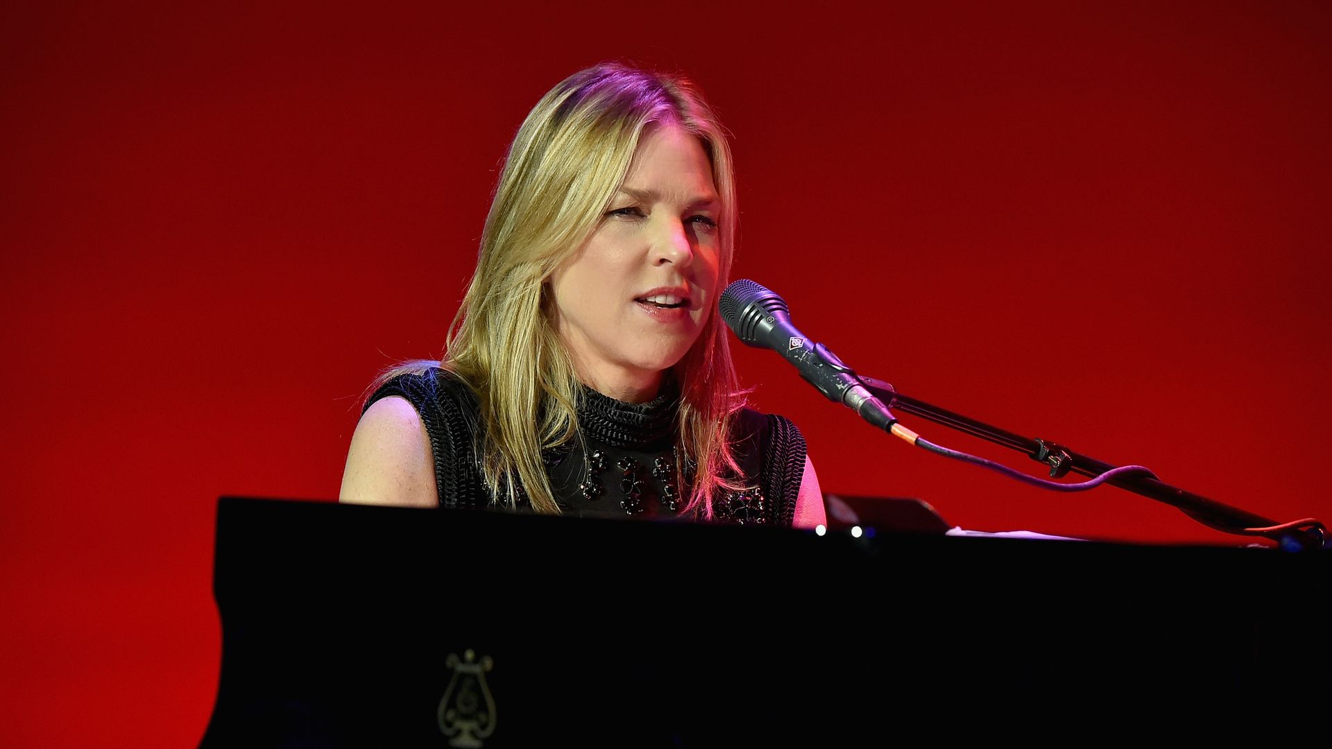 Diana Krall at the Elton John AIDS Foundation event in 2016