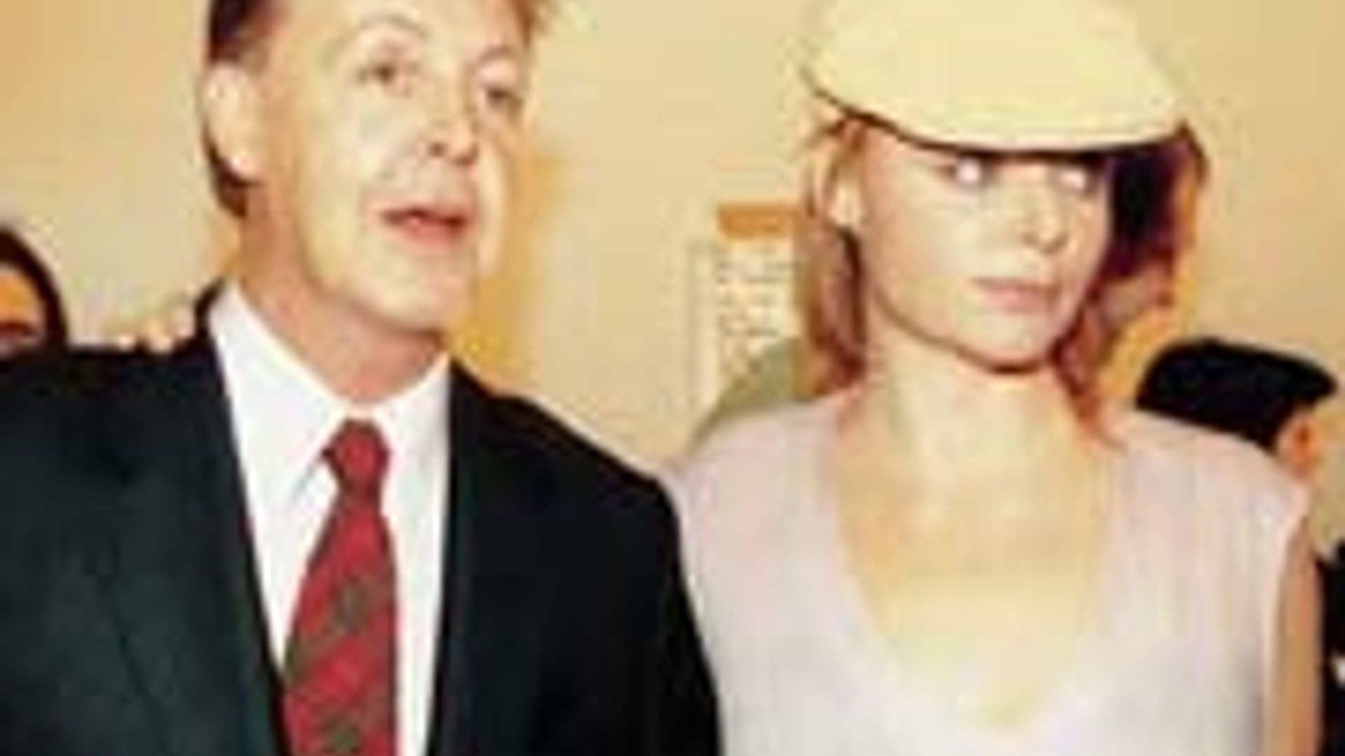 STELLA McCARTNEY TO CREATE ORGANIC FARM JUST LIKE DAD S ON HER NEW £1.2 MILLION ESTATE HELLO!