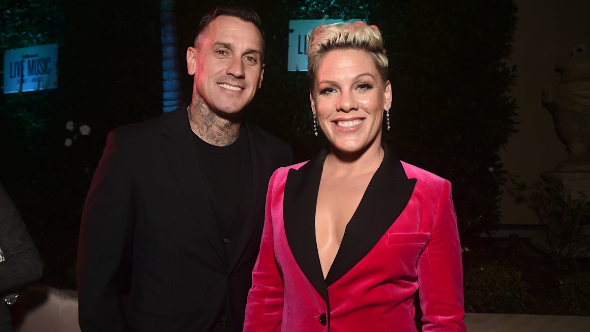 Pink’s husband Carey Hart urged to take it easy as he shares new update following injury