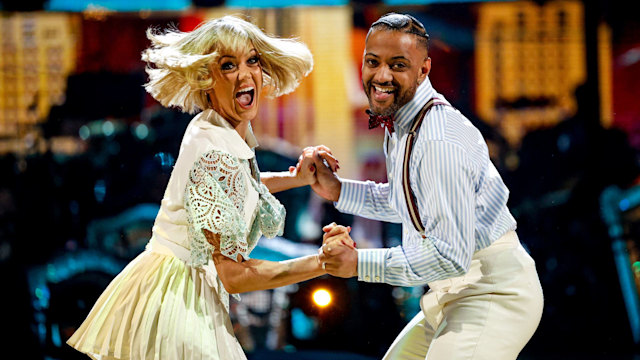 Lauren Oakley and JB Gill dancing a Charleston