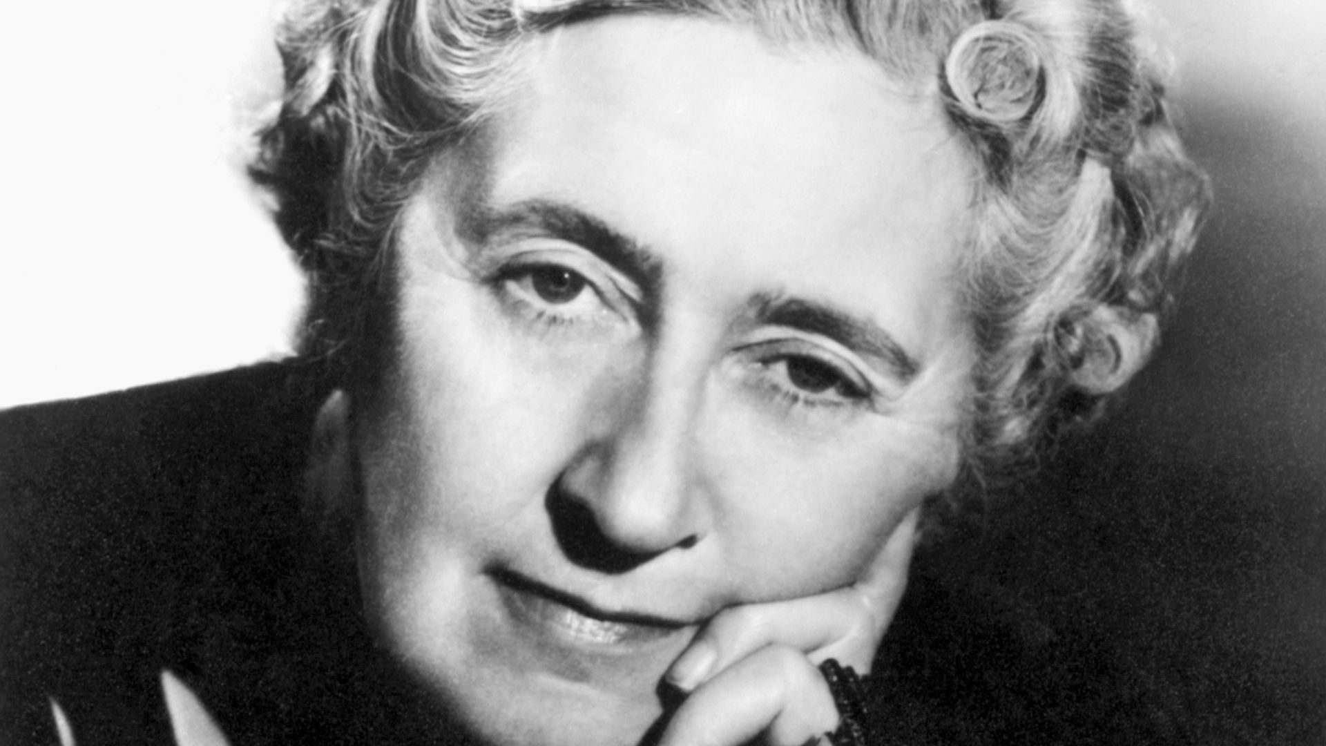 Renowned author Agatha Christie died in 1976