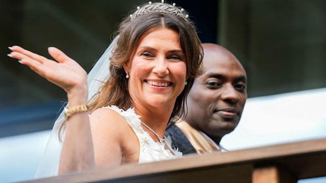 Martha Louise waving in her wedding dress and tiara