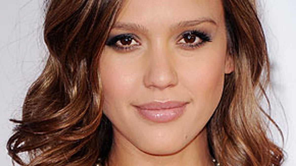 Jessica Alba Biography HELLO!
