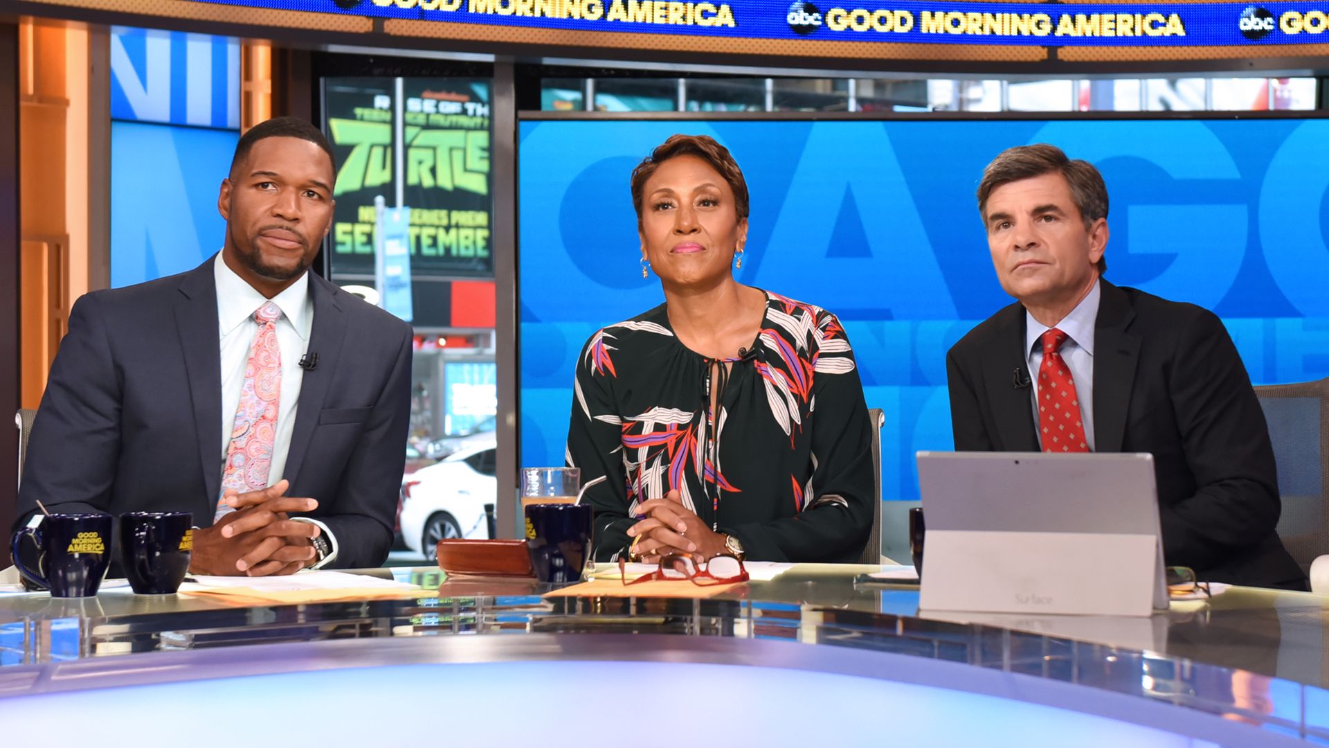Michael Strahan, Robin Roberts and George Stephanopoulos hosting GMA