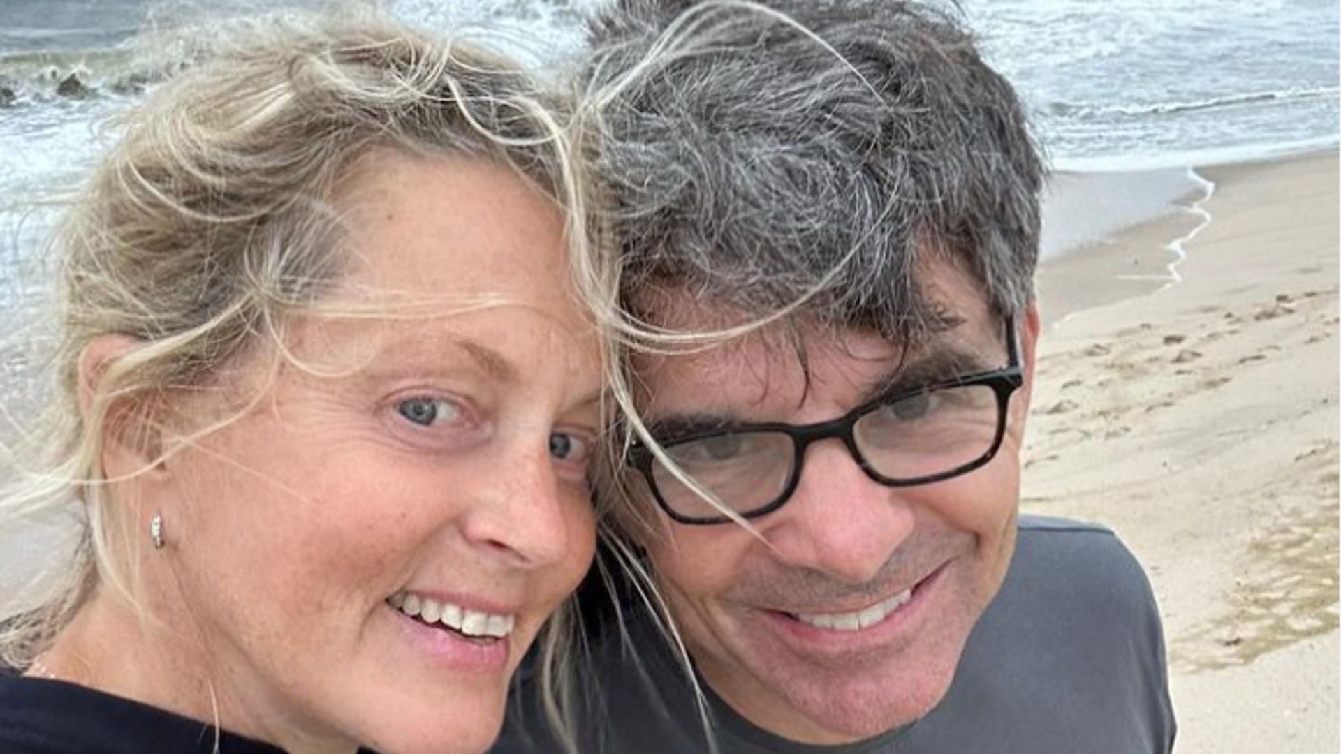 Ali Wentworth and George Stephanopoulos on the beach