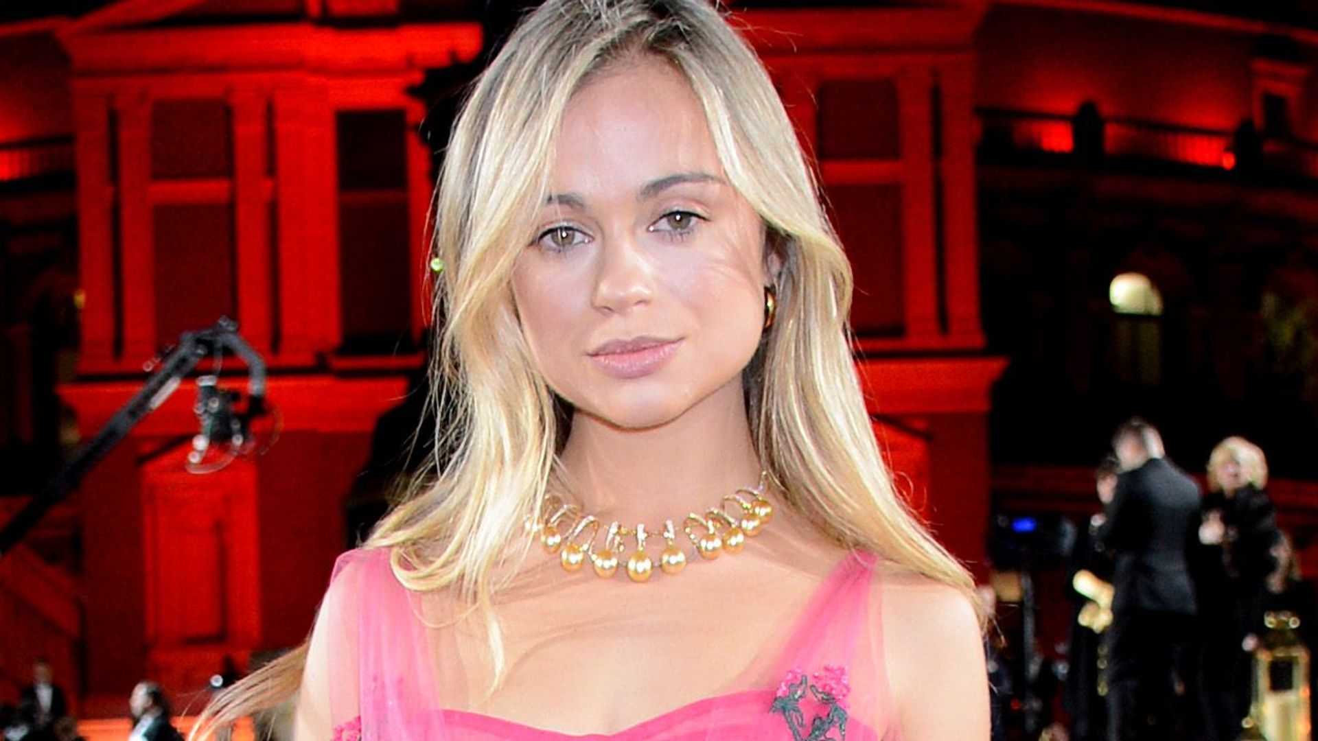 Lady Amelia Windsor twins with sister in hot pink hen party mini dress