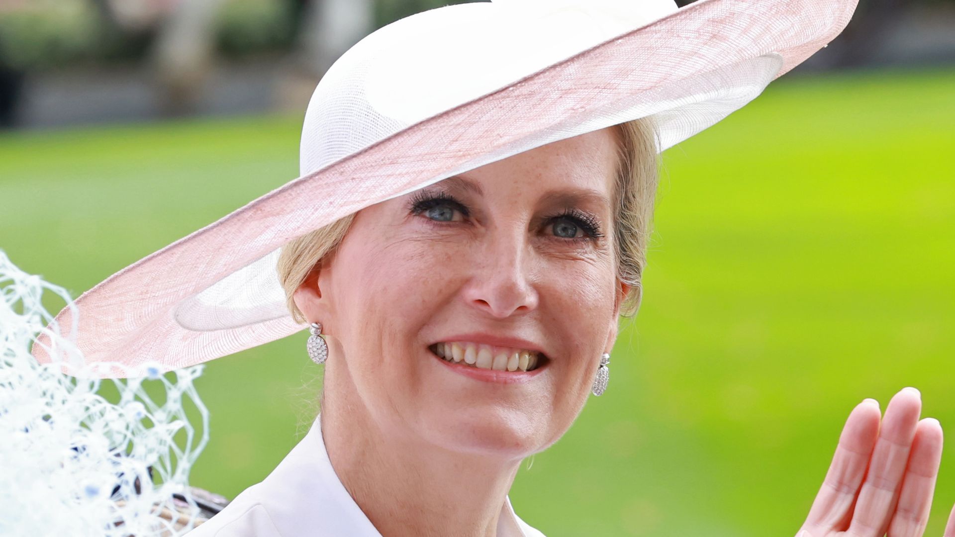 Duchess Sophie surprises in angelic dress with giant bow