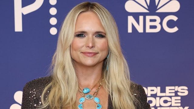 Miranda Lambert goes back to her roots as fans go wild for her new look |  HELLO!