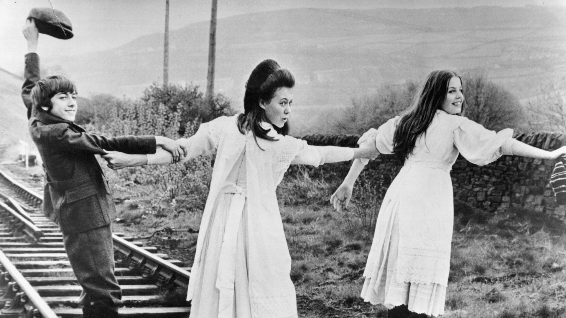 Black-and-white photo of Gary Warren, Jenny Agutter and Sally Thomsett in The Railway Children