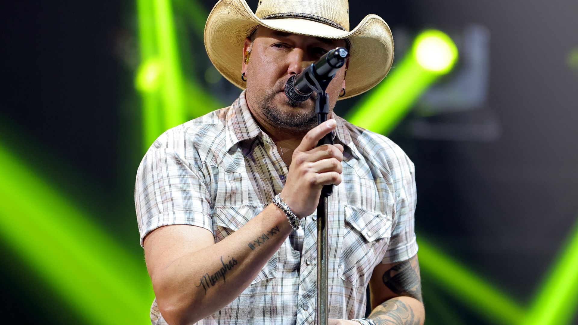 Jason Aldean performs live onstage at the iHeartCountry Album Release Party for his new album "Georgia" at iHeartRadio Theater on April 21, 2022 in Burbank, California