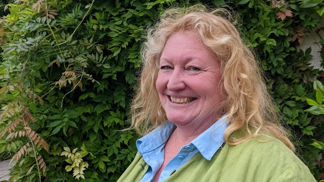 charlie dimmock garden rescue