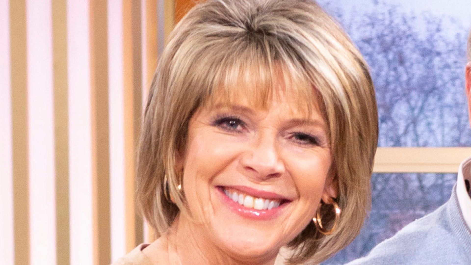 ruth langsford this morning outfit