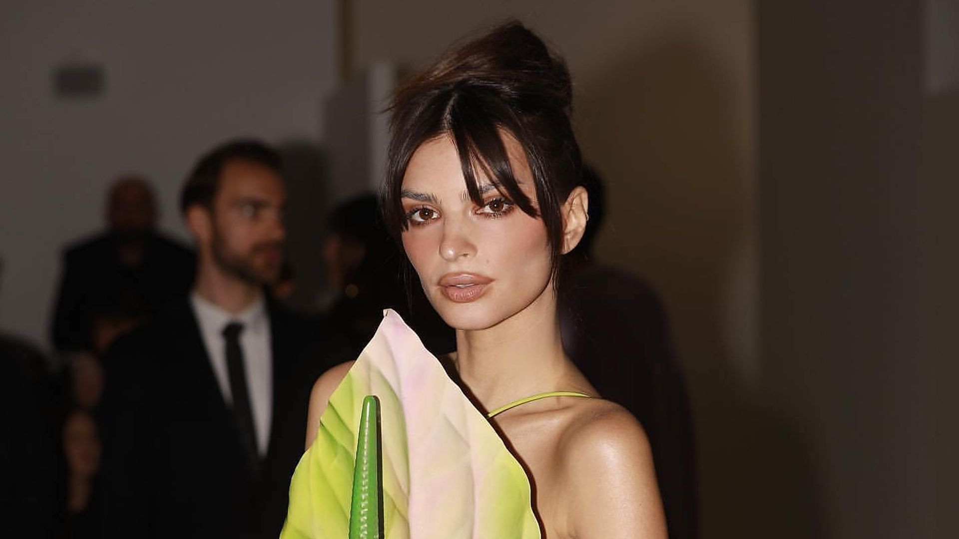 Emily Ratajkowski just proved two risque itsy bitsy bikinis are better than one