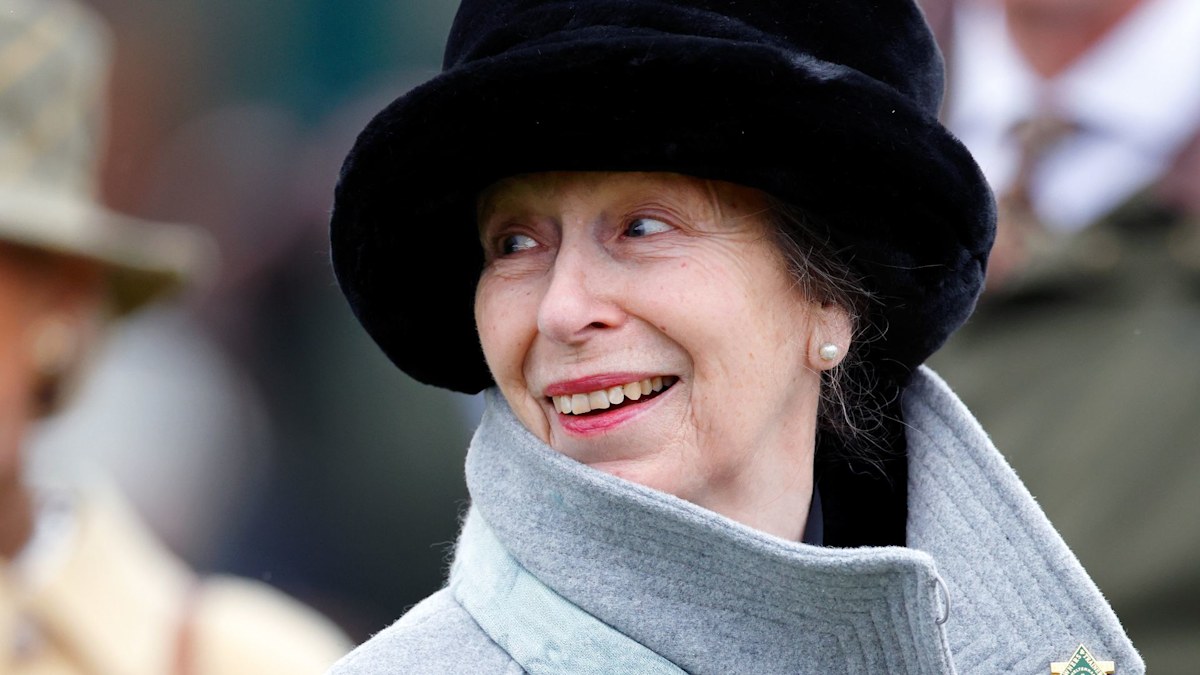 Princess Anne dazzles in unexpected evening look copying Kate Middleton ...