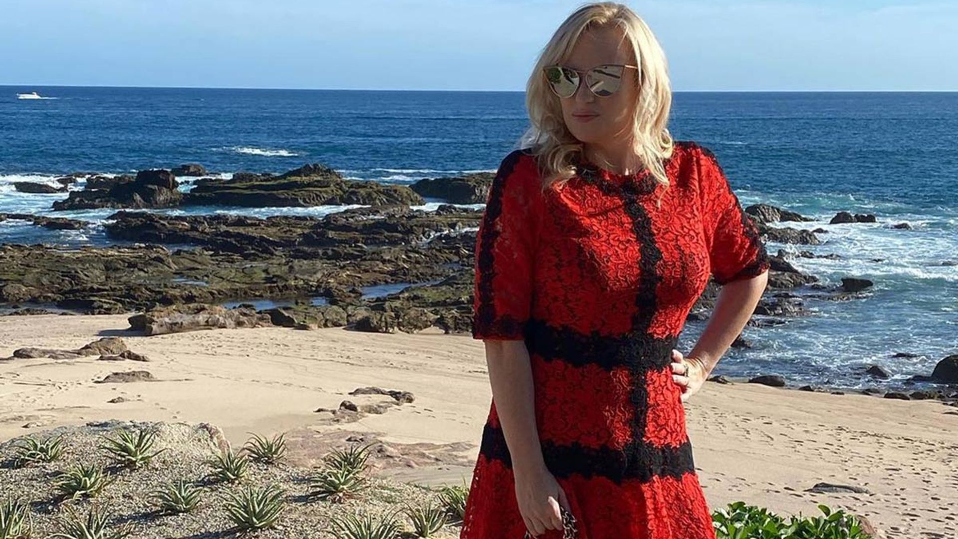 Rebel Wilson details disastrous date that ended in an ocean rescue ...
