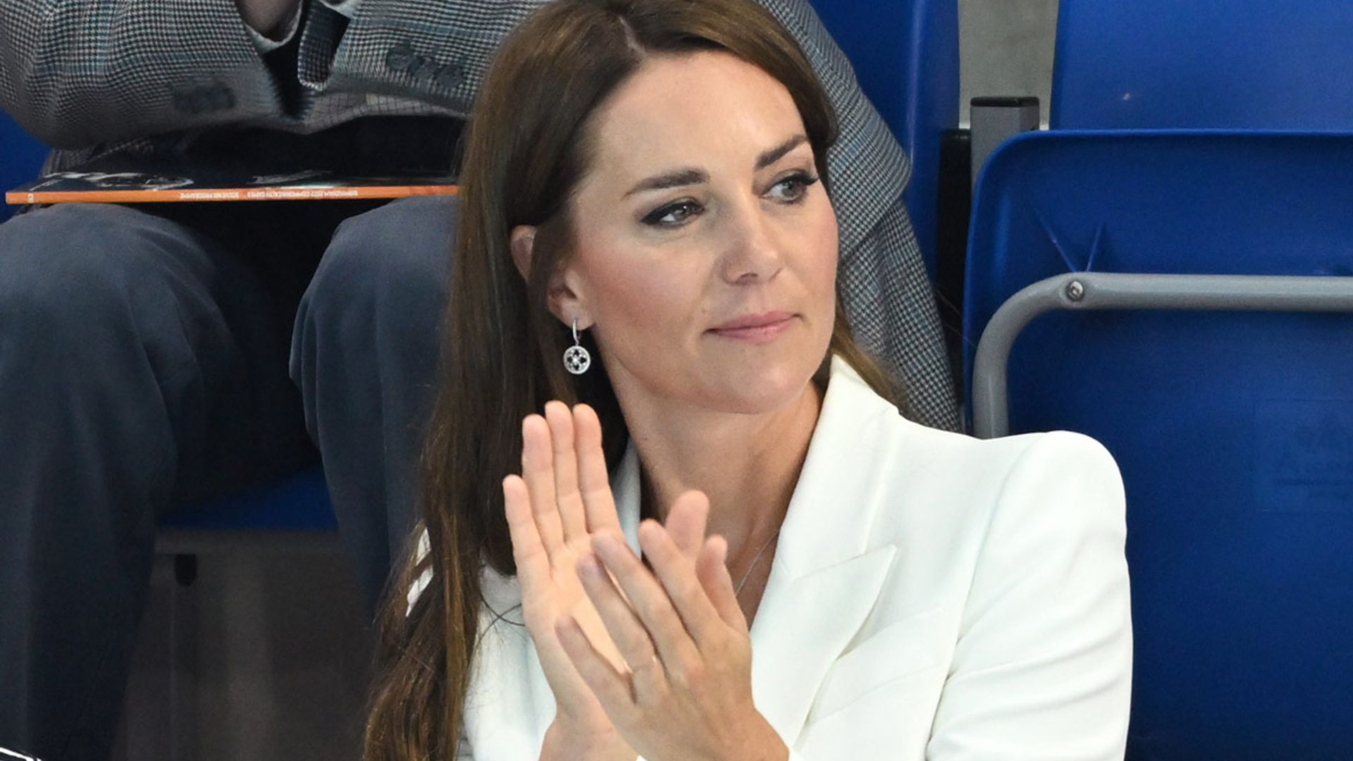 Kate Middleton spotted without TWO rings from Prince William during ...