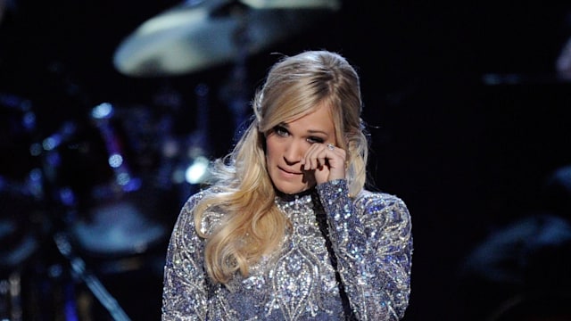 Carrie Underwood wipes away tears as she admits she's 'not ok' | HELLO!