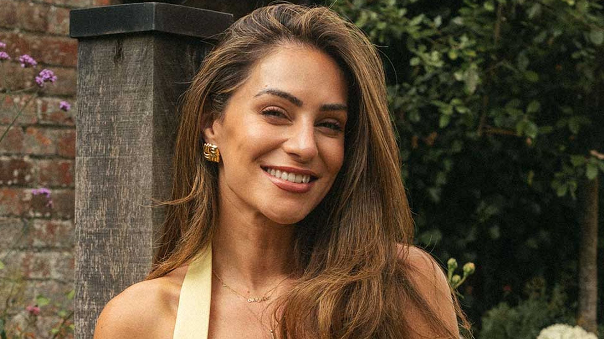 Lydia Millen in yellow dress