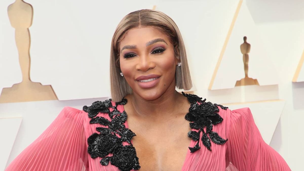 Serena Williams wows in hot pink mini dress in unbelievable new picture