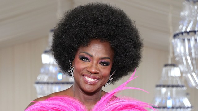 Viola Davis in pink dress