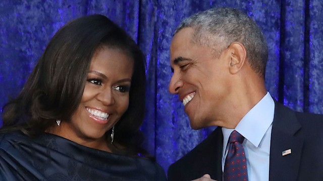 barack and michelle smiling