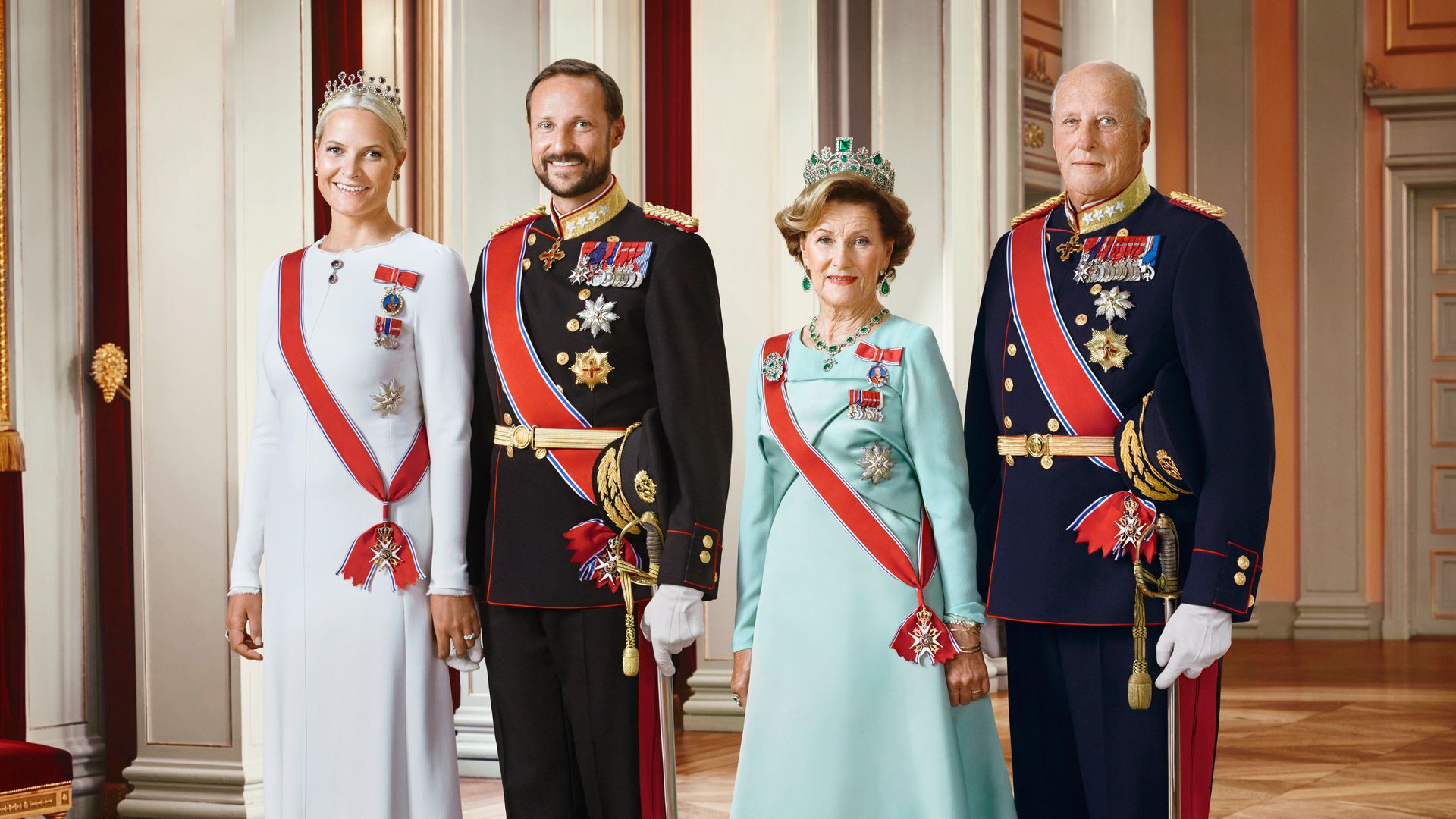 2016 portrait of Princess Mette-Marit of Norway, Crown Prince Haakon of Norway, Queen Sonja of Norway and King Harald V of Norway 