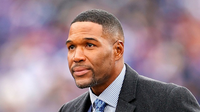 Former New York Giants player Michael Strahan speaks during the ceremony to retire his number at half time of the game between the Philadelphia Eagles and the New York Giants at MetLife Stadium on November 28, 2021 in East Rutherford, New Jersey.