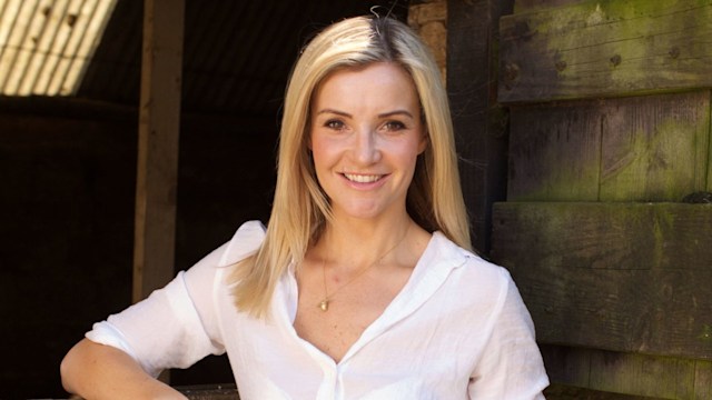 helen skelton smiling